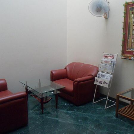 נאסיק Hotel Pooja International מראה חיצוני תמונה
